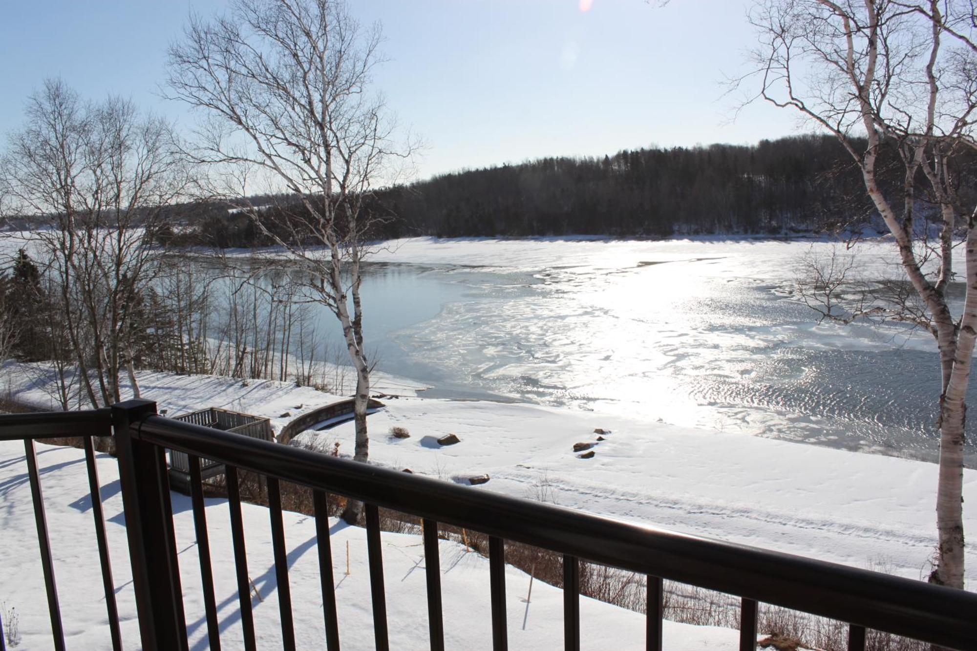Lanes Riverhouse Inn & Cottages Montague Kamer foto