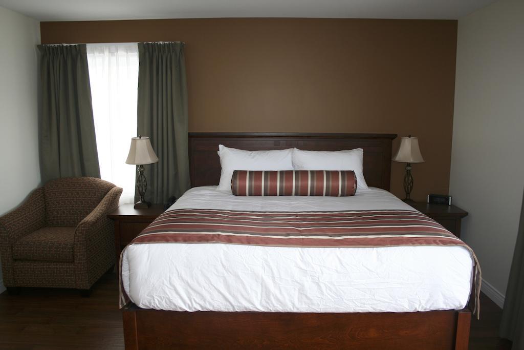 Lanes Riverhouse Inn & Cottages Montague Kamer foto