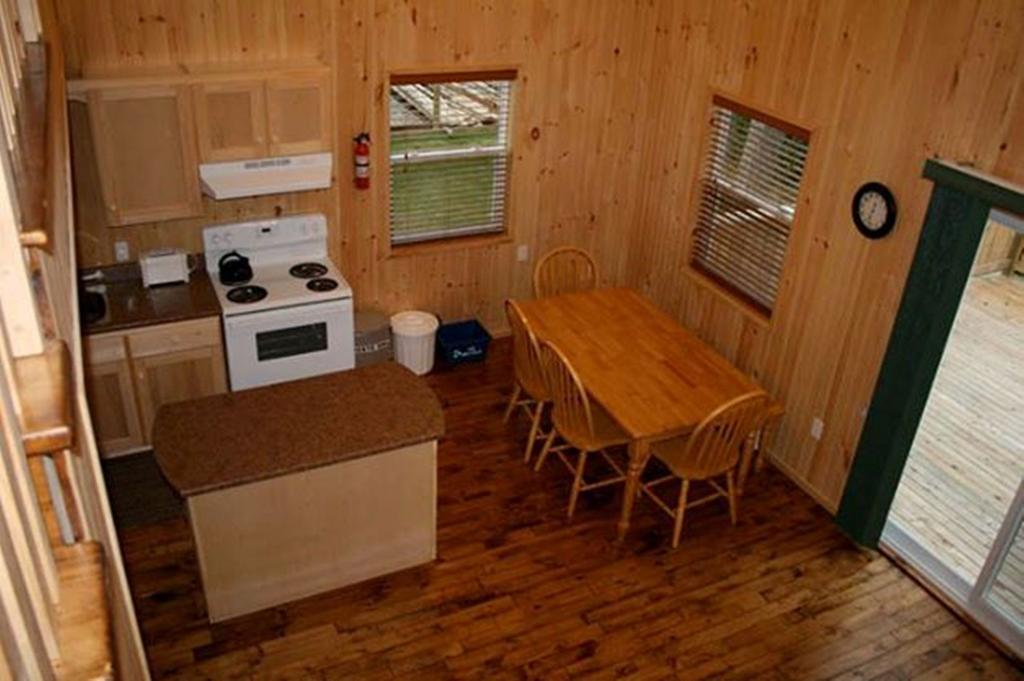 Lanes Riverhouse Inn & Cottages Montague Kamer foto
