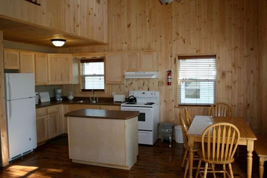 Lanes Riverhouse Inn & Cottages Montague Kamer foto