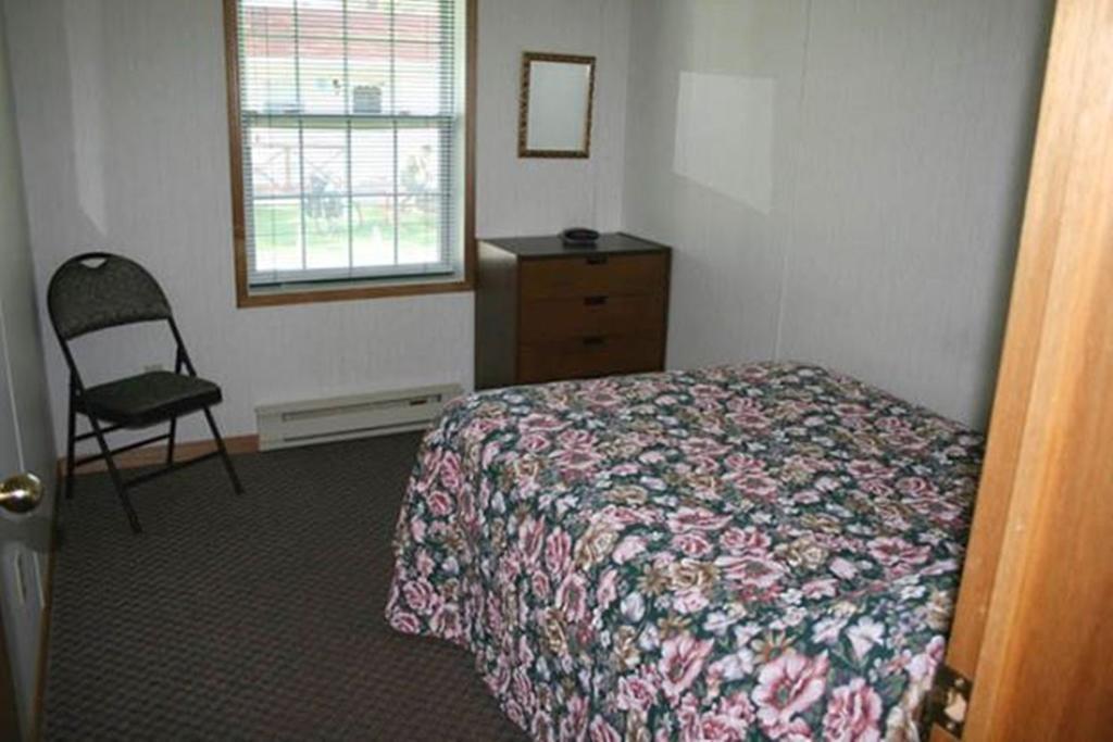 Lanes Riverhouse Inn & Cottages Montague Kamer foto